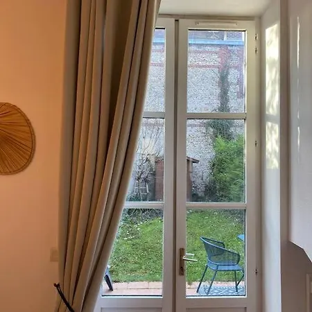 Loft/jardin Et Parking : Le Petit Clos Bourdet Apartment *