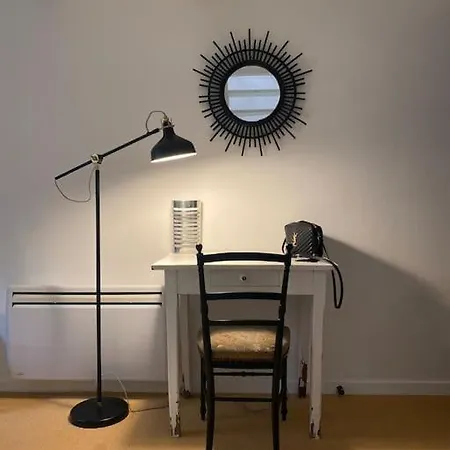 Апартаменти Loft De Charme Avec Jardin Prive Et Parking, A 5 Min Du Vieux-bassin Онфлер
