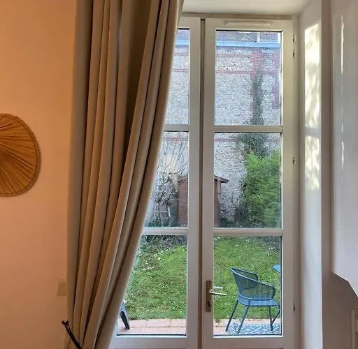 Loft/jardin Et Parking : Le Petit Clos Bourdet Lägenhet *