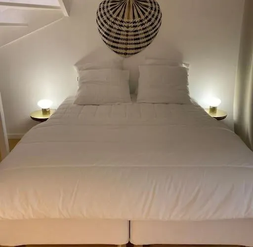 Loft/jardin Et Parking : Le Petit Clos Bourdet Lägenhet