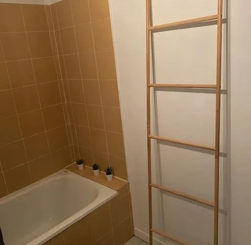 Lägenhet Loft/jardin Et Parking : Le Petit Clos Bourdet